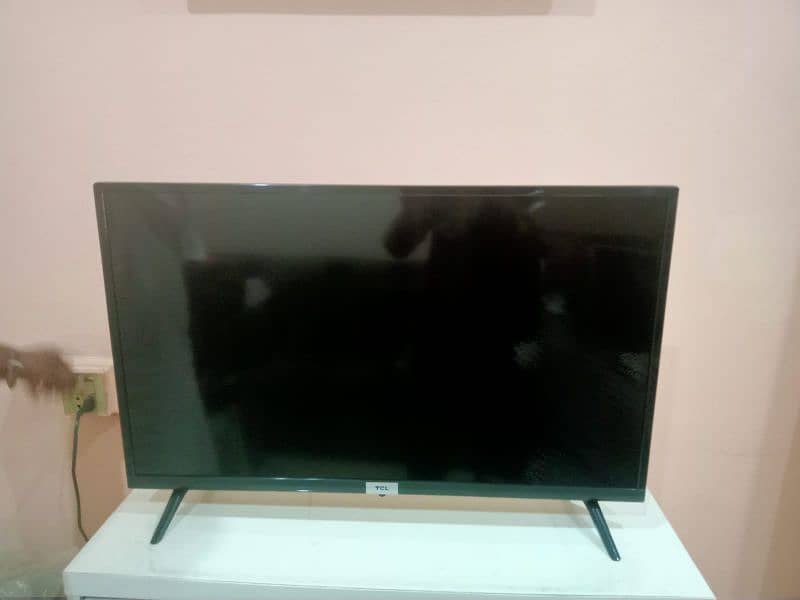 TCL samart LED 32 inch 6