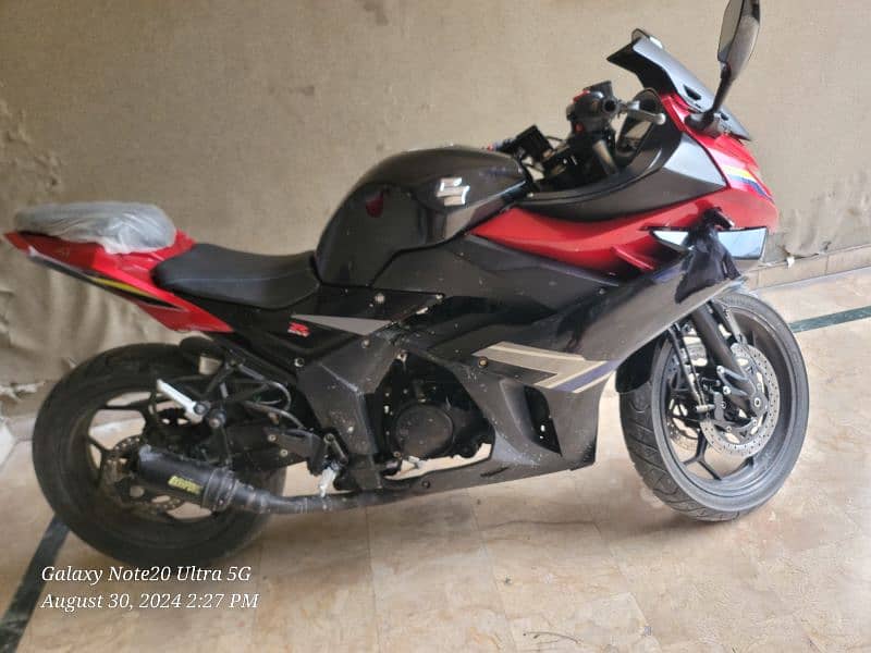 suzuki gsxr 250cc total geniune 1