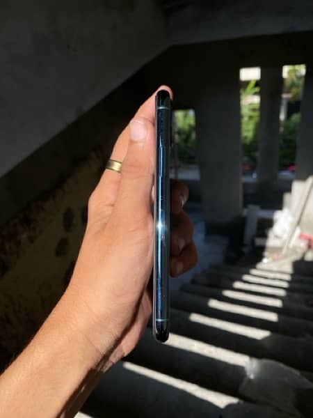 Apple i phone 11 pro 256gb 8