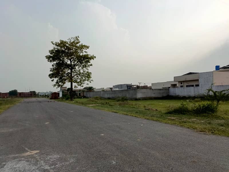 4-Kanal Plot For Farm House in Barki Road Facing BRB Canal. 1