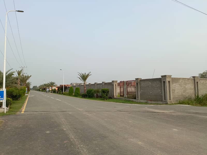 4-Kanal Plot For Farm House in Barki Road Facing BRB Canal. 5