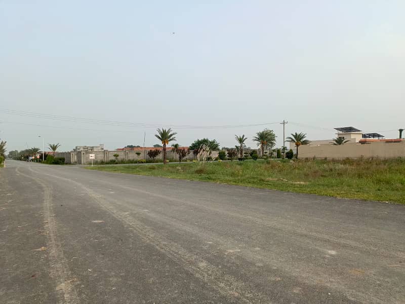 4-Kanal Plot For Farm House in Barki Road Facing BRB Canal. 7