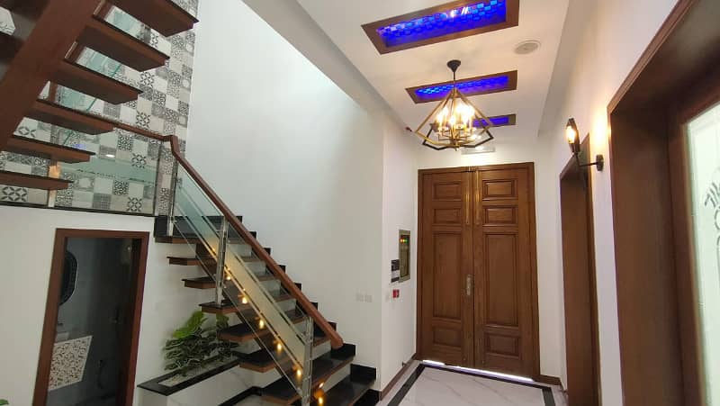 10 Marla Full House Like Brand New For Rent In DHA Phase 6 Lahore Owner Built House 8