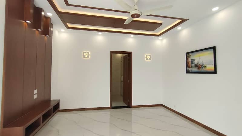 10 Marla Full House Like Brand New For Rent In DHA Phase 6 Lahore Owner Built House 12