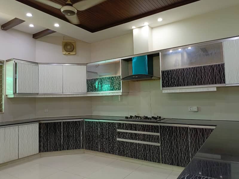 One Kanal Corner Double Unit House Available On Rent At Prime Location Of DHA Phase 06. 23