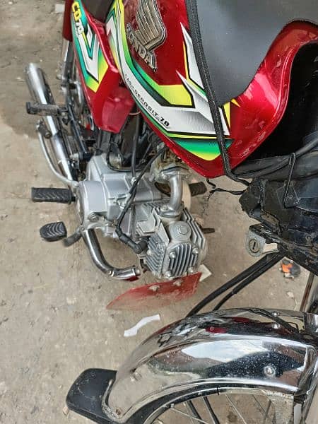 honda cd70 2023 for urgent sale 5