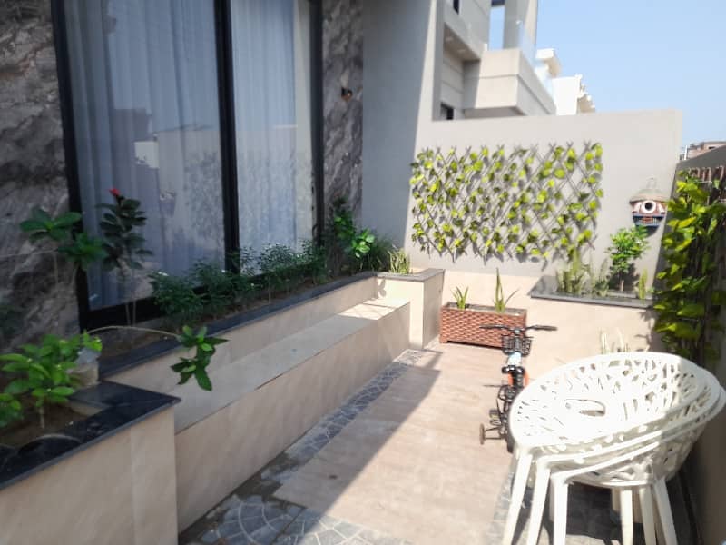 Prime Location House Of 10 Marla Is Available For sale In Garden Town Phase 3 2