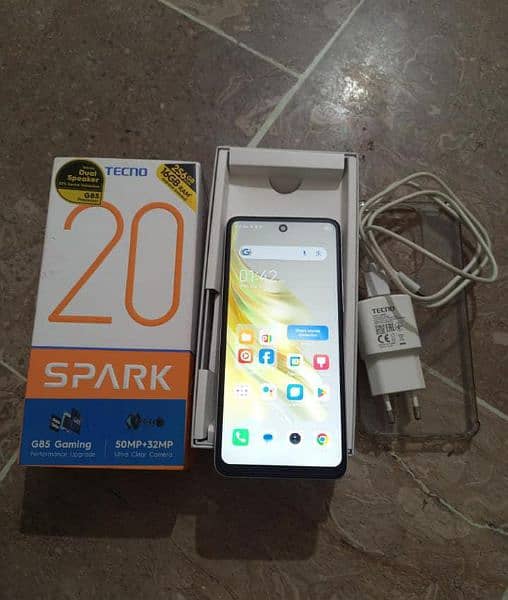 Tecno Spark 20 8+8 256 2