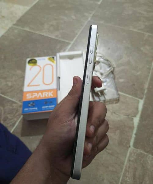 Tecno Spark 20 8+8 256 3