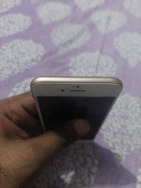 iphone 8  condition 10 by 10 4