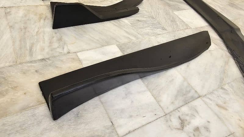 Splitter side skirts 1