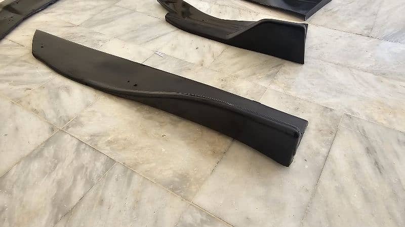 Splitter side skirts 3