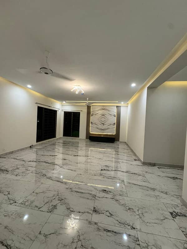 Brand New Super Luxury 10 Marla 5TH Floor Apartment Is Available For Rent In Askari 11 Sector D At Super Hot Location 9