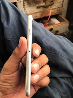 I phone 6s 16. gp Pta approved