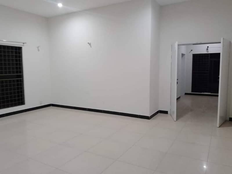 2 kanal house for rent in johar town opposite emporium vip society 10