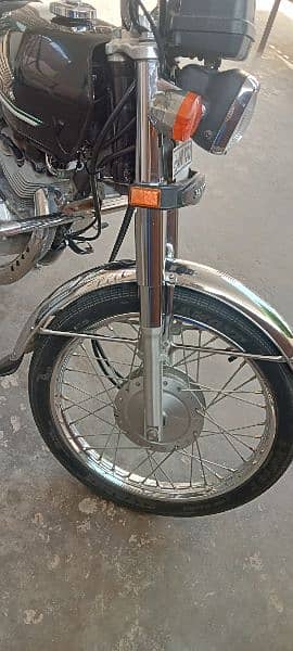 Honda CG 125 Self start 3