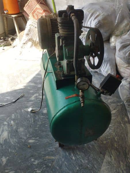 Air Compressor with 80 Litter Tank 1