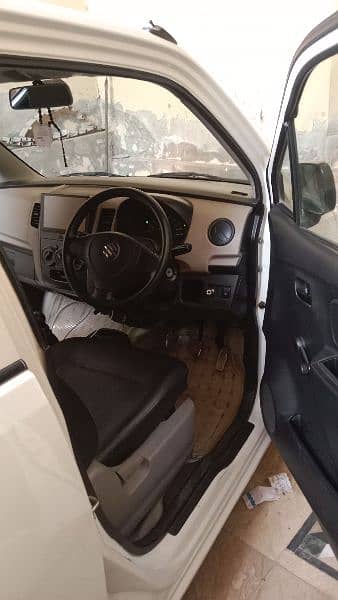 Suzuki Wagon R 2021 17