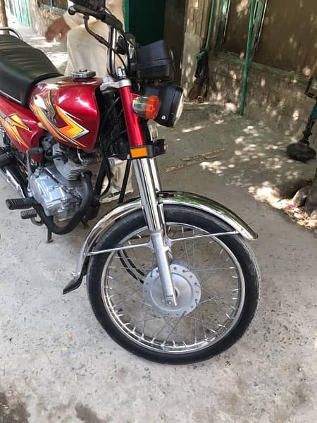 Honda 125 lush condition totally janian 5