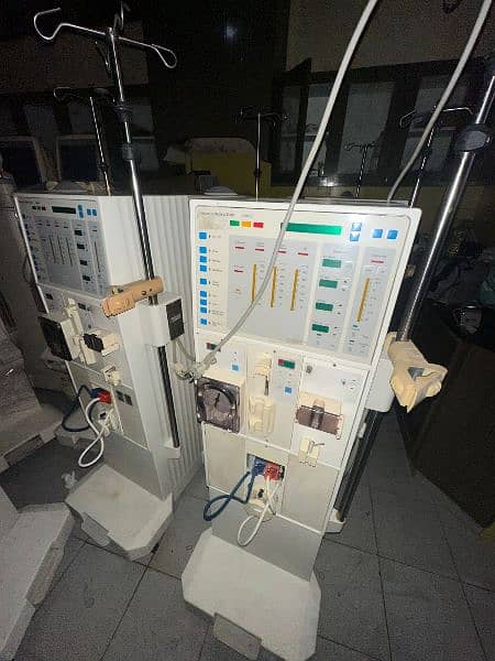 DIALYSIS MATCHINES 4008S 4