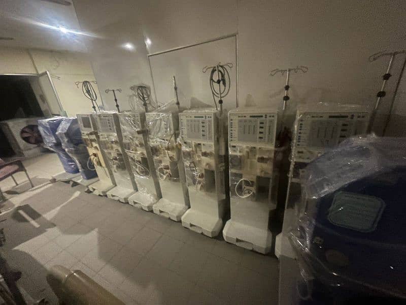 DIALYSIS MATCHINES 4008S 5