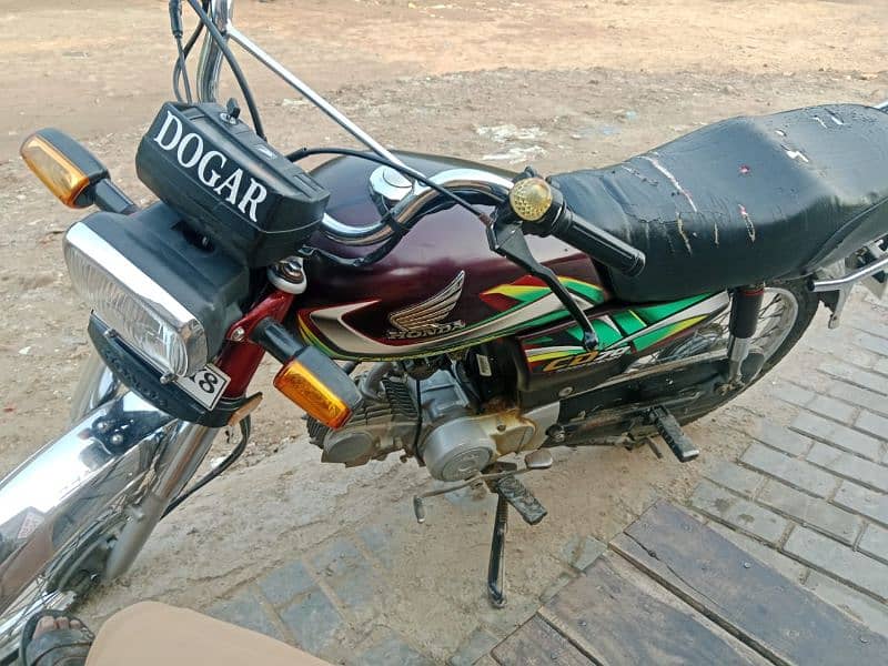 Honda CD 70 8