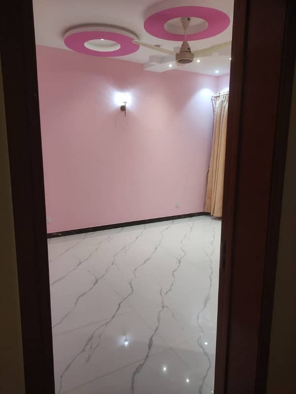 1 kanal upper portion for rent Separate entrance dha phase 7 prime location more information contact me future plan real estate 9