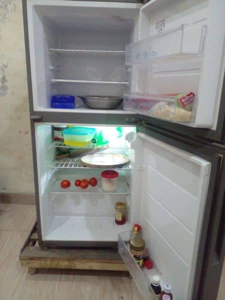 Haier fridge 10/10 condition in working 5