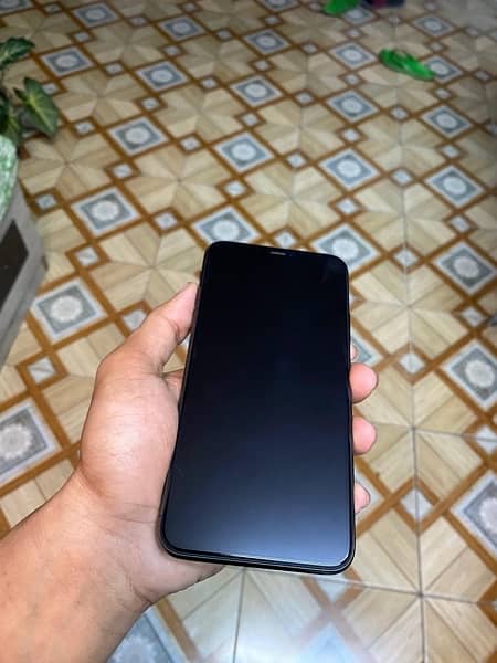 iphone 11 pro max 5