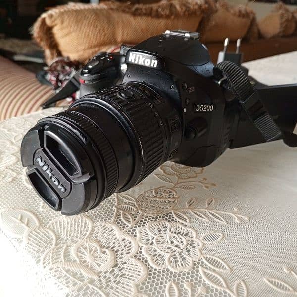 Nikon d5200 with 18-55 lens 2