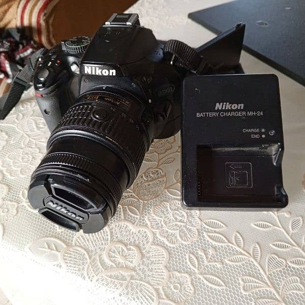 Nikon d5200 with 18-55 lens 3