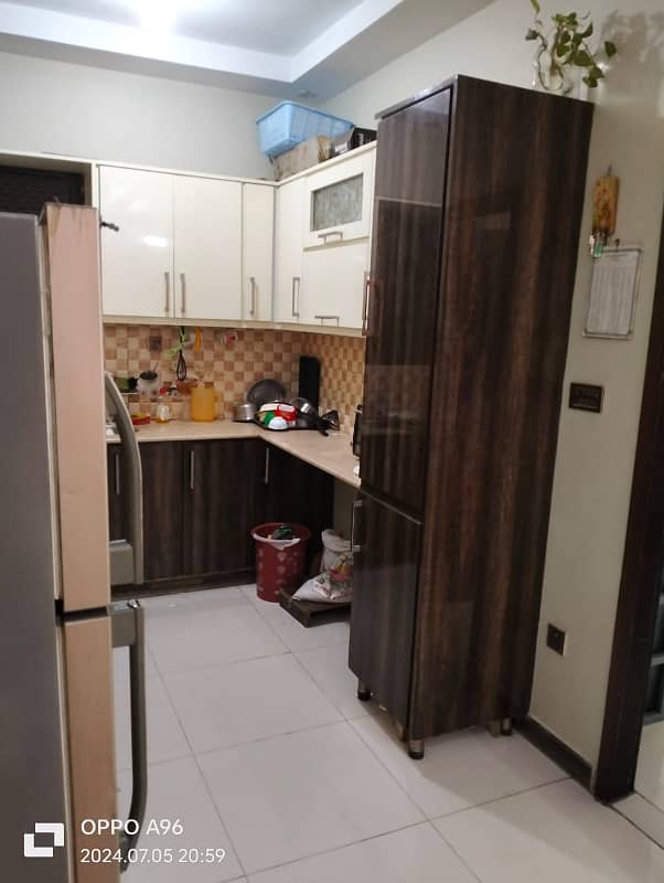 4th Floor 2 Bed Lounge Flat With Roof For Sale In Gulshan Block 1 2