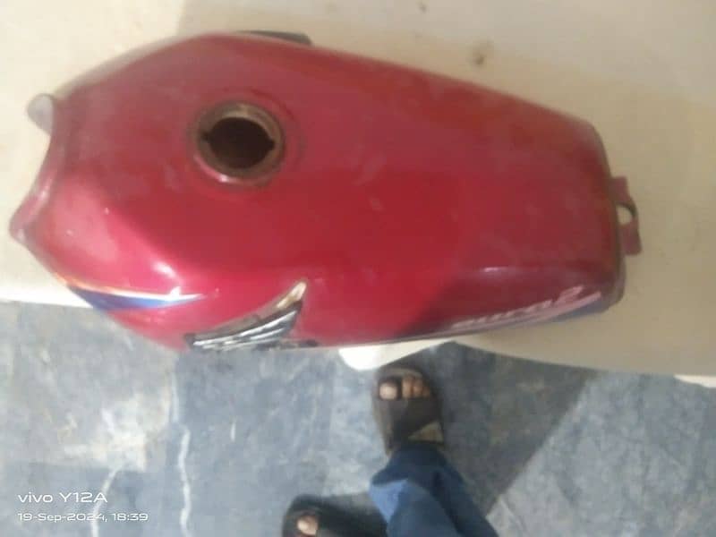 Honda 125cc Tanki original 3