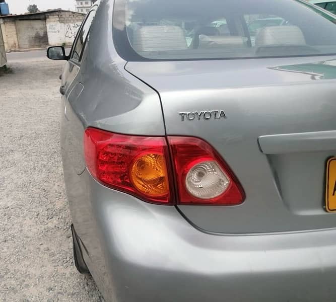 Toyota Corolla GLI 2010 8