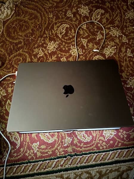 MacBook Pro 2021 m1 16 inch 0