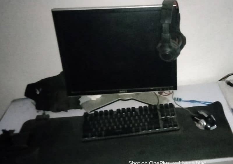 Monitor, keyboard, Mouse headphones, RGB Mouse Pad 1