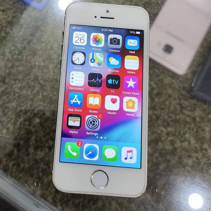 iPhone 5s 64gb PTA Approved #  03223732876 1