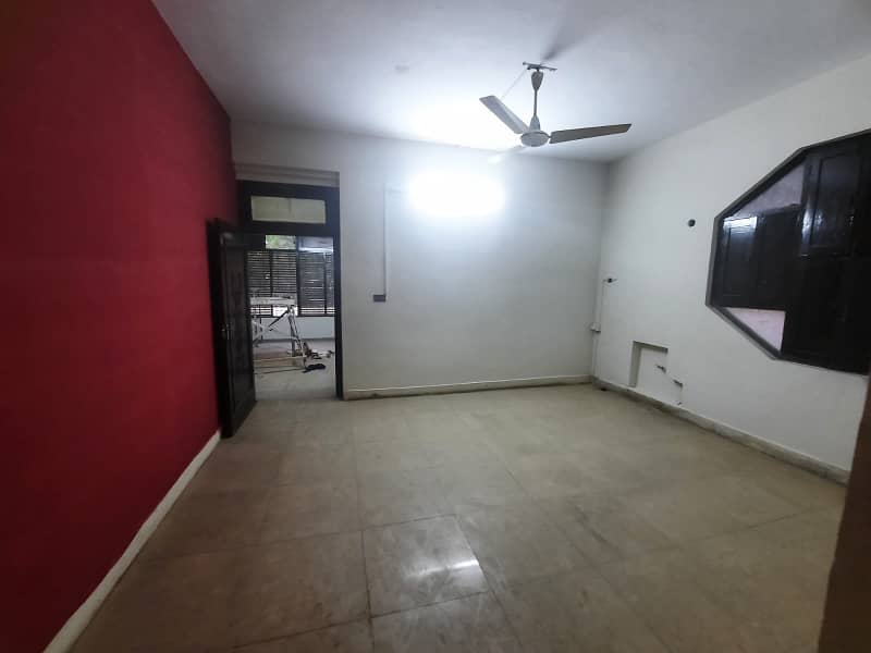 1 Kanal Upper Portion 3 Bed Available For Rent Faisal Town A Block 0