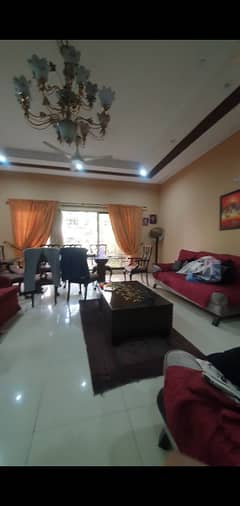 New Muslim Town 30 Marla Corner House 9. Bed For Sale Hot Location