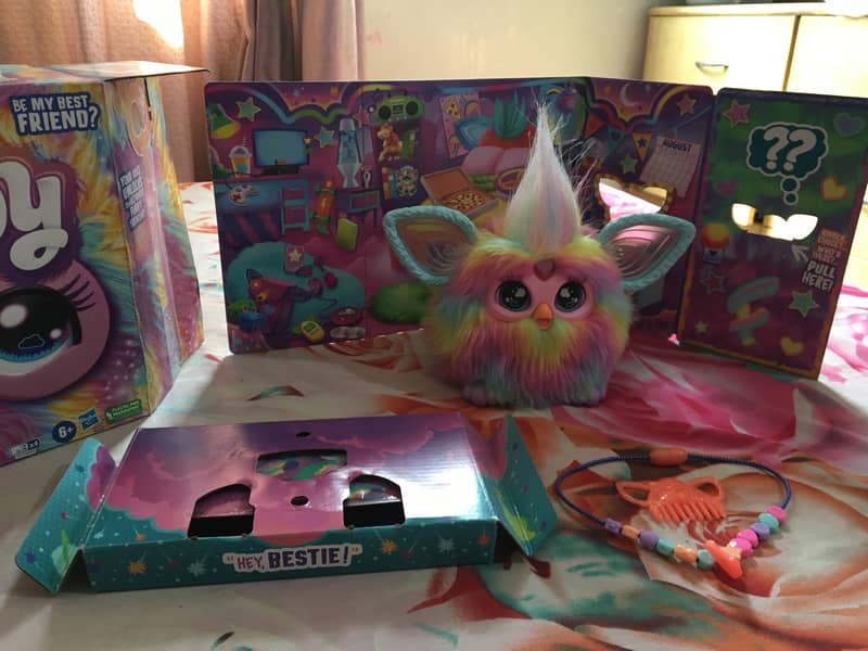 Furby Plush Toy USA Imported hai Amazon par price dekhsaktay hain 4