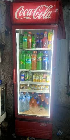 Coke Chiller 10/9 condition Apni Gas Me h Full Ok