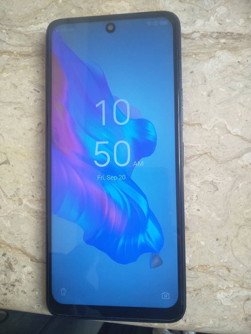 Tecno camon 18p 6