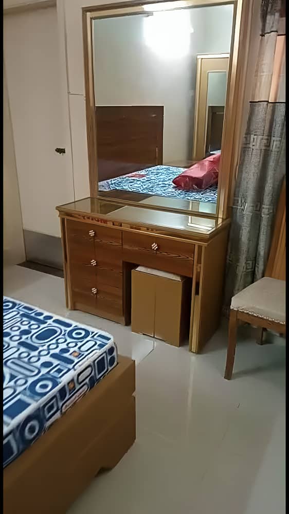 Elegant Bedroom Set - Gently Used 2