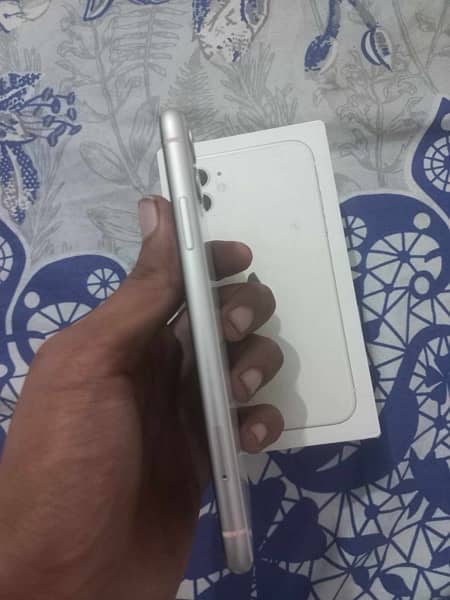 iPhone 11 non pta 1