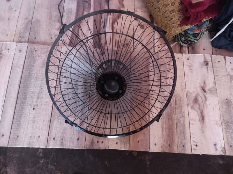 12 volt fan urgent sell 1100 final price 2