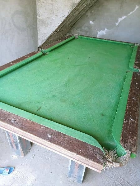 pool table 4/8  . condition 8/10 3