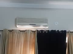 LG  1 ton ac in exelleint condition