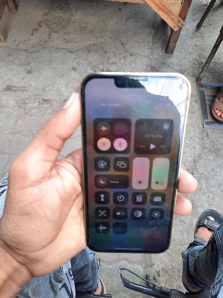 iphone 13 pro 2