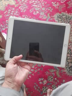 ipad (Apple)32gb, 8th generation