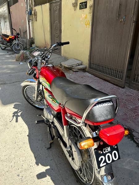 Honda CD 70 2023 5